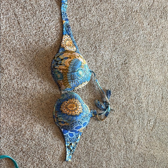 Colorful Patterned Bikini Top - Picture 5 of 5